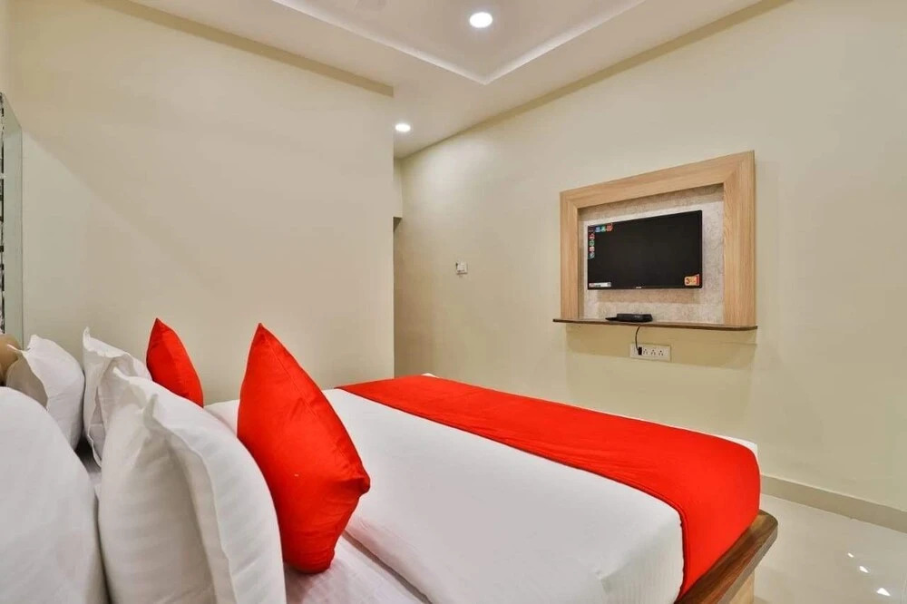 Ахмедабад: Hotel sunsarovar