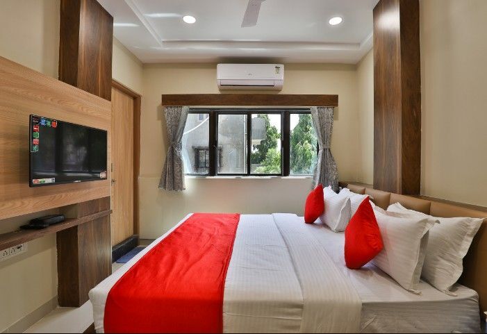 Ахмедабад: Hotel sunsarovar