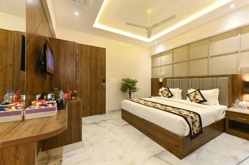 Агра: Avalon Palms Agra