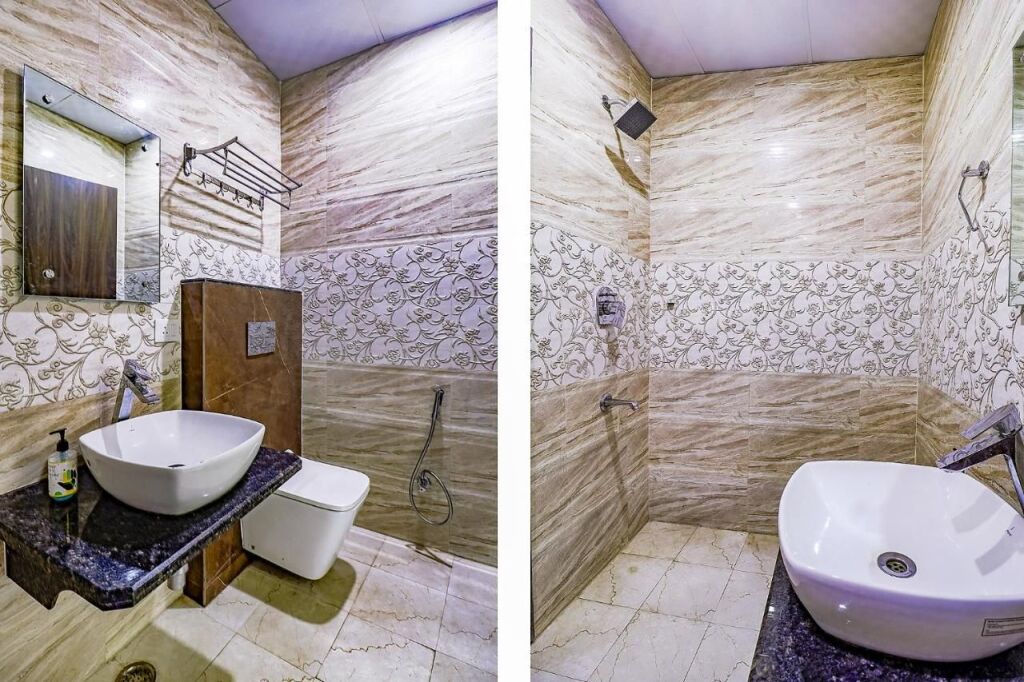 Агра: FabHotel World Link