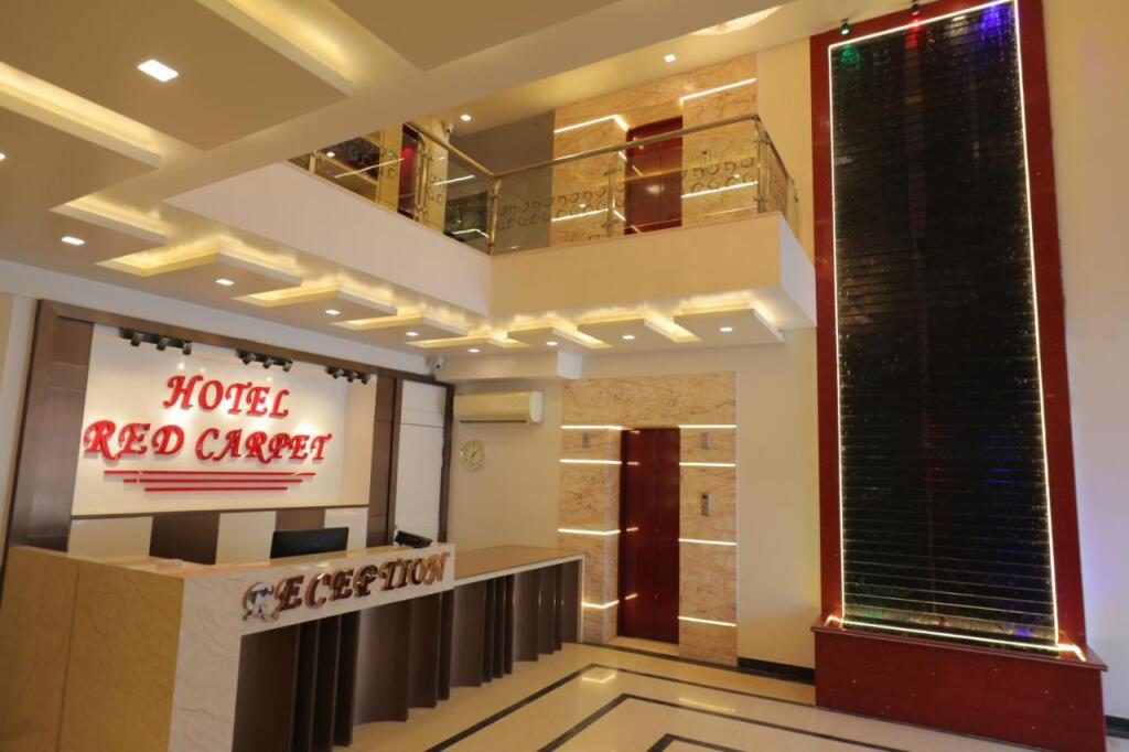Агра: Hotel Sahibs Red Carpet