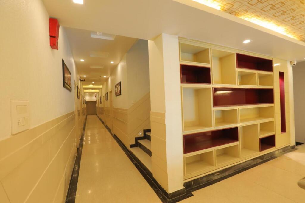 Агра: Hotel Sahibs Red Carpet
