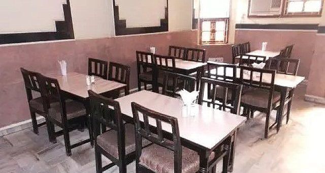 Агра: Hotel Jai Hind And Resturant