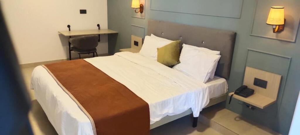 Газиабад: Virohaa Garden Hotel