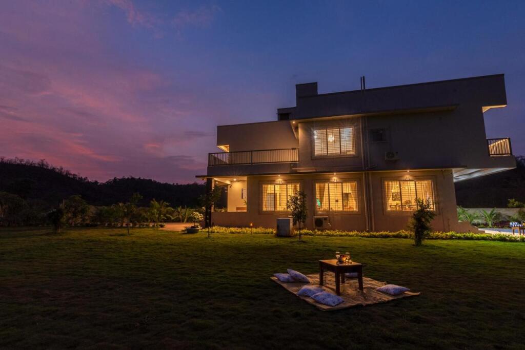 Амби Вэлли Сити: SaffronStays Midori, Kolad - private pool villa near river rafting camp