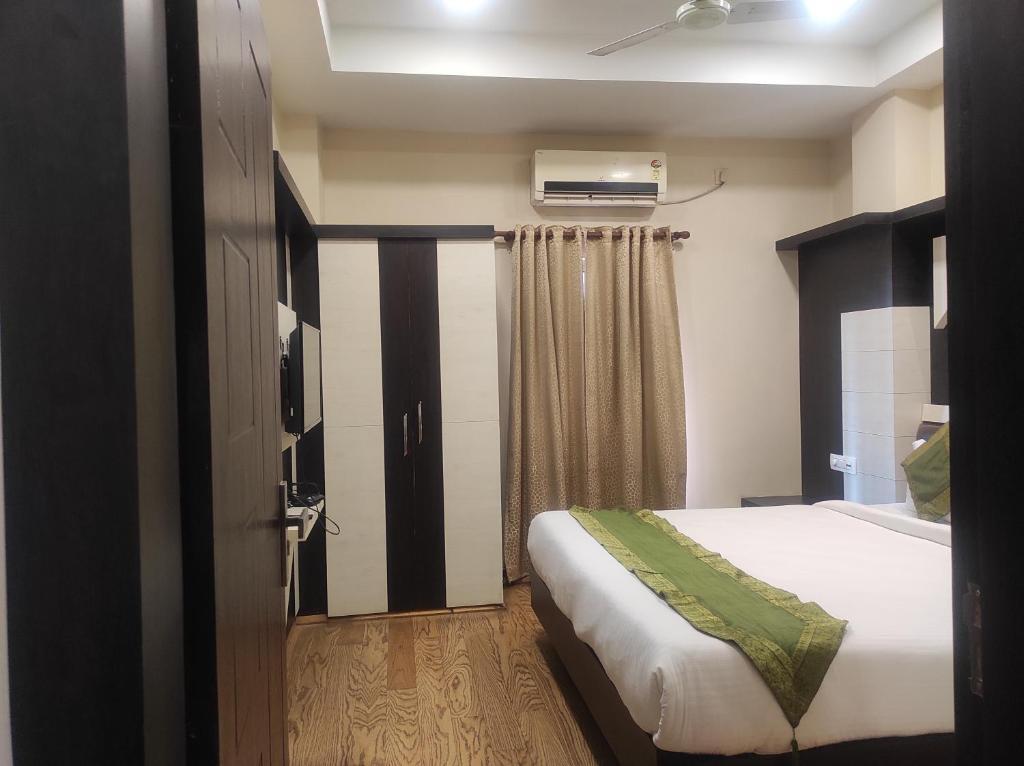 Гувахати: Hotel Rudraksh- Near Guwahati Airport