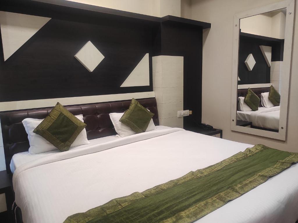 Гувахати: Hotel Rudraksh- Near Guwahati Airport