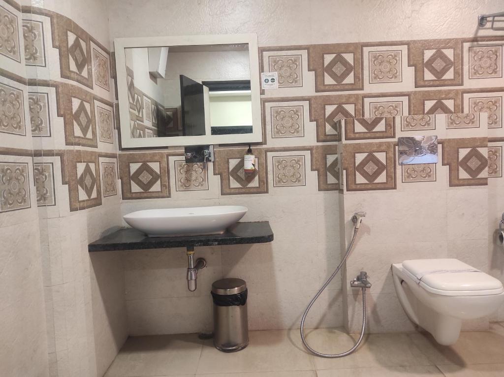 Гувахати: Hotel Rudraksh- Near Guwahati Airport