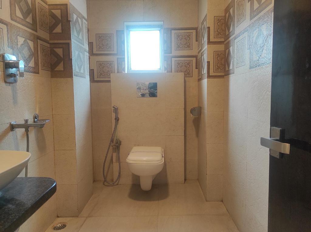 Гувахати: Hotel Rudraksh- Near Guwahati Airport