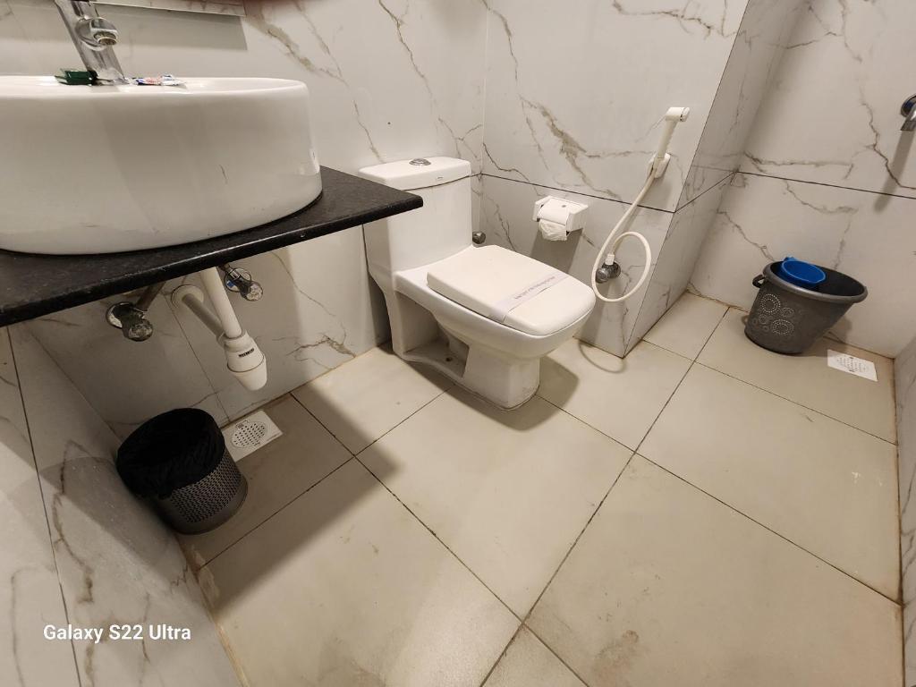 Гуруграм: Square 9 Inn - Near Fortis & Huda City Centre