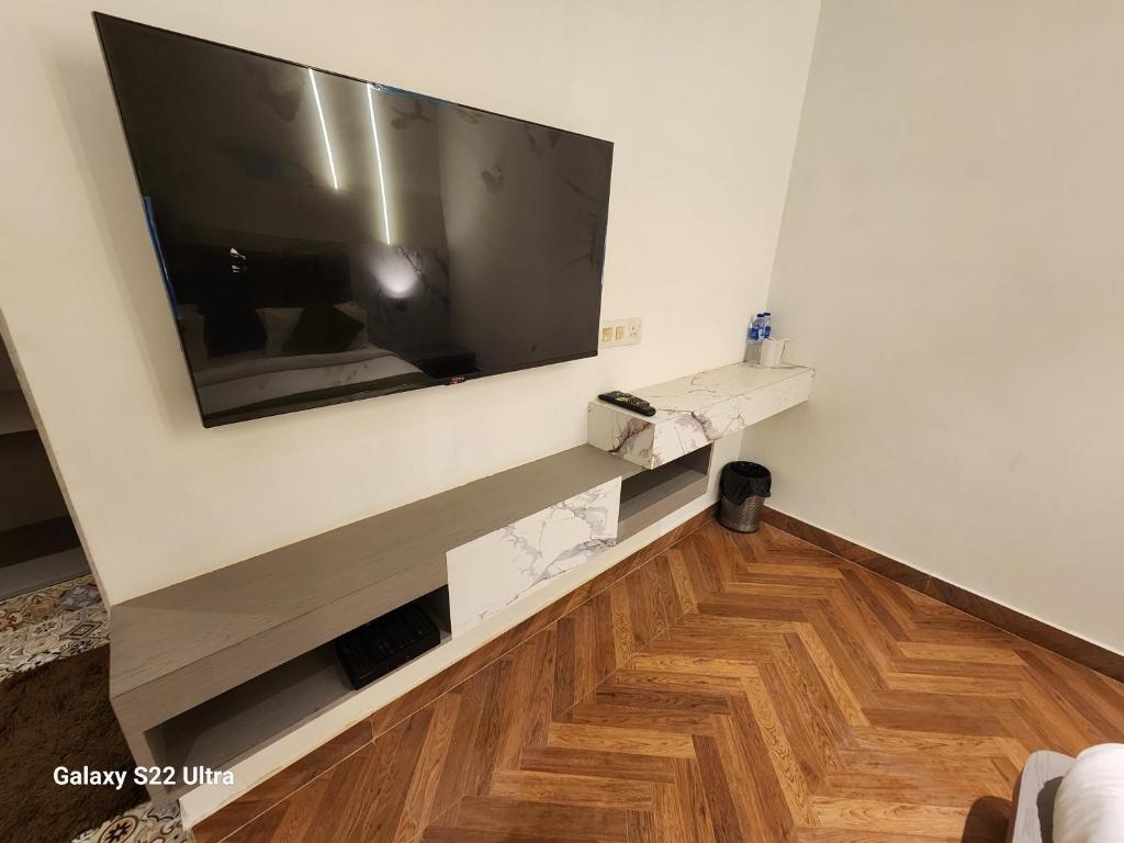 Гуруграм: Square 9 Inn - Near Fortis & Huda City Centre