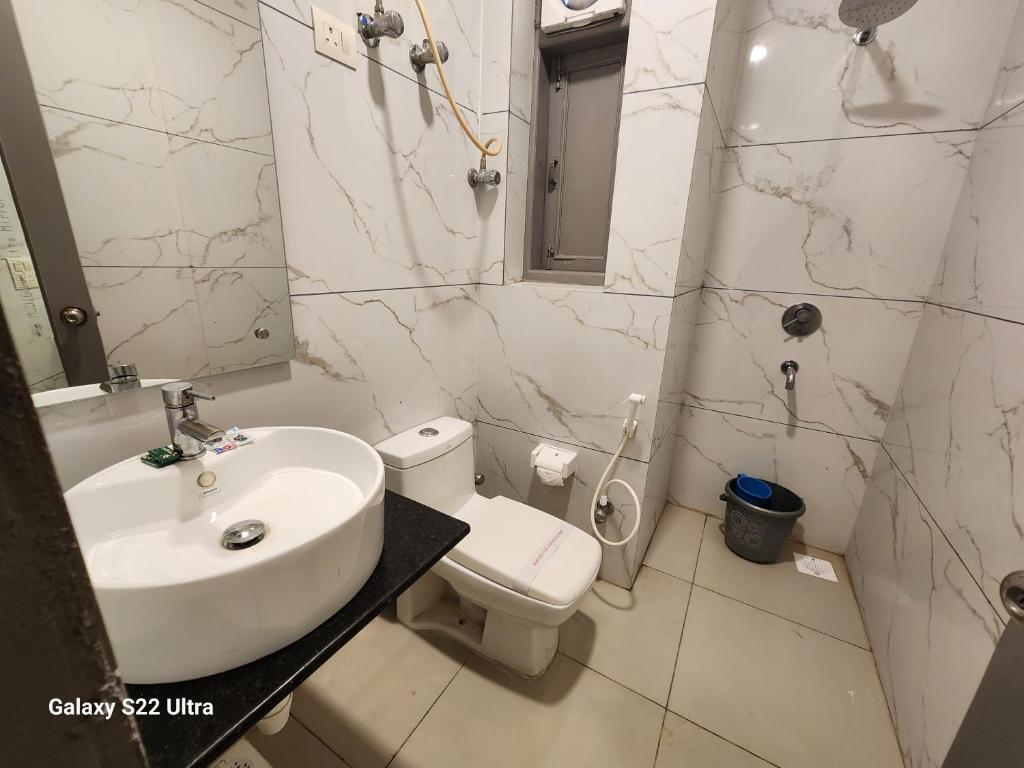 Гуруграм: Square 9 Inn - Near Fortis & Huda City Centre