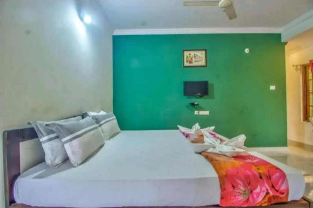 Бага: Hotel baga imperial