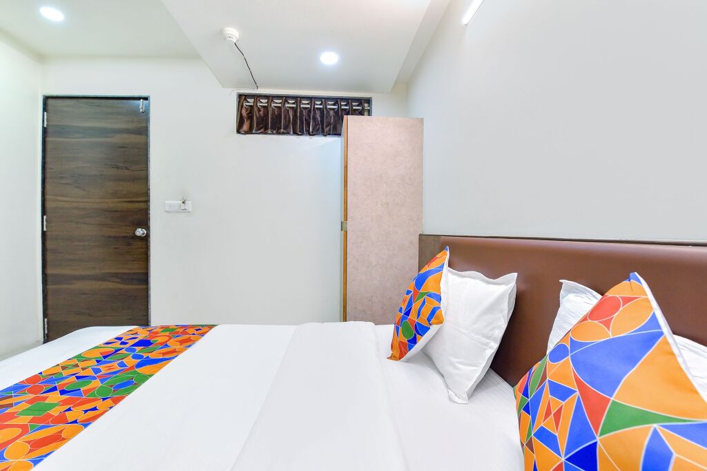 Ахмедабад: Fabhotel Crystal