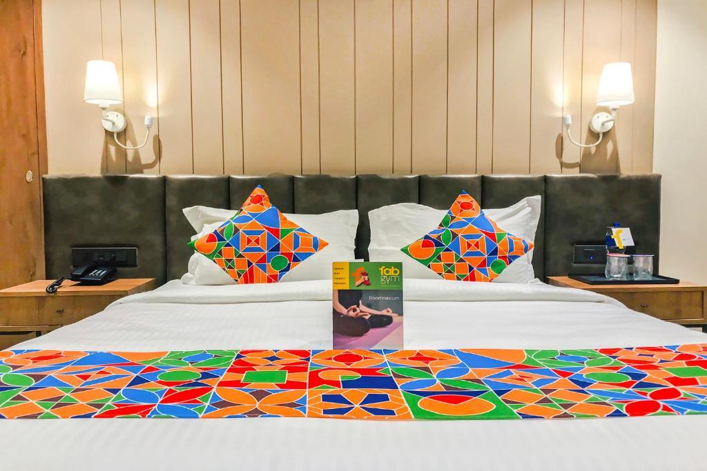 Ахмедабад: Pinnacle Grand Hotel and Banquets