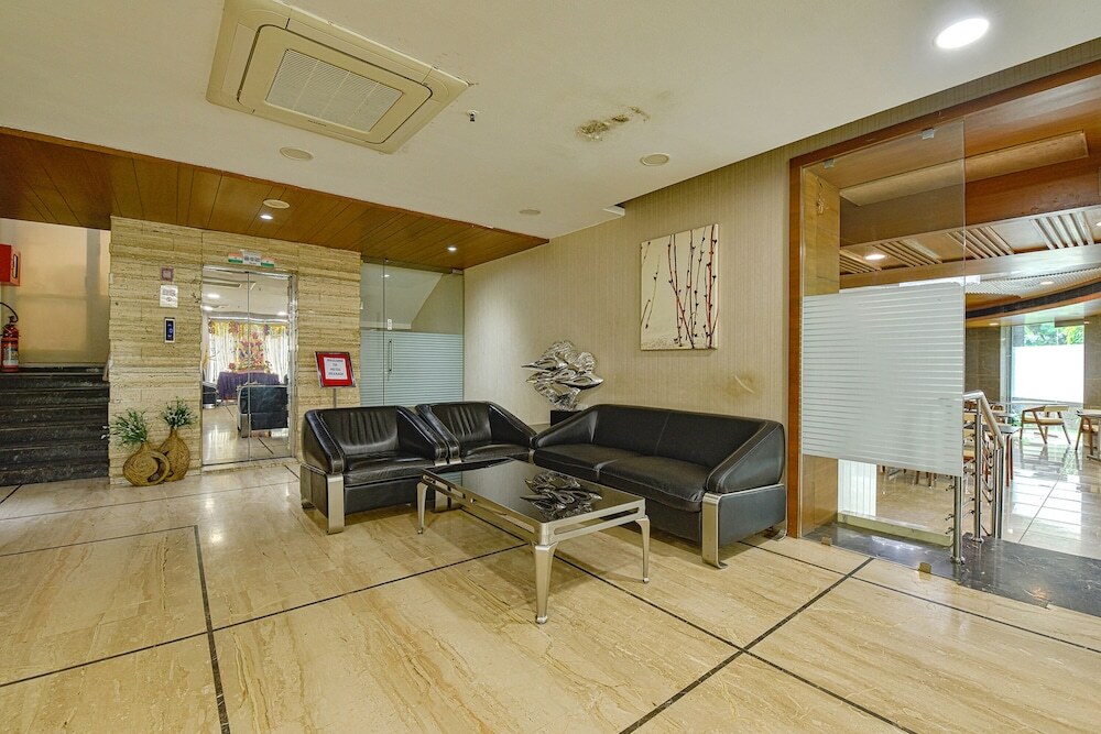 Ахмедабад: Fabhotel Prime Dev Aadi