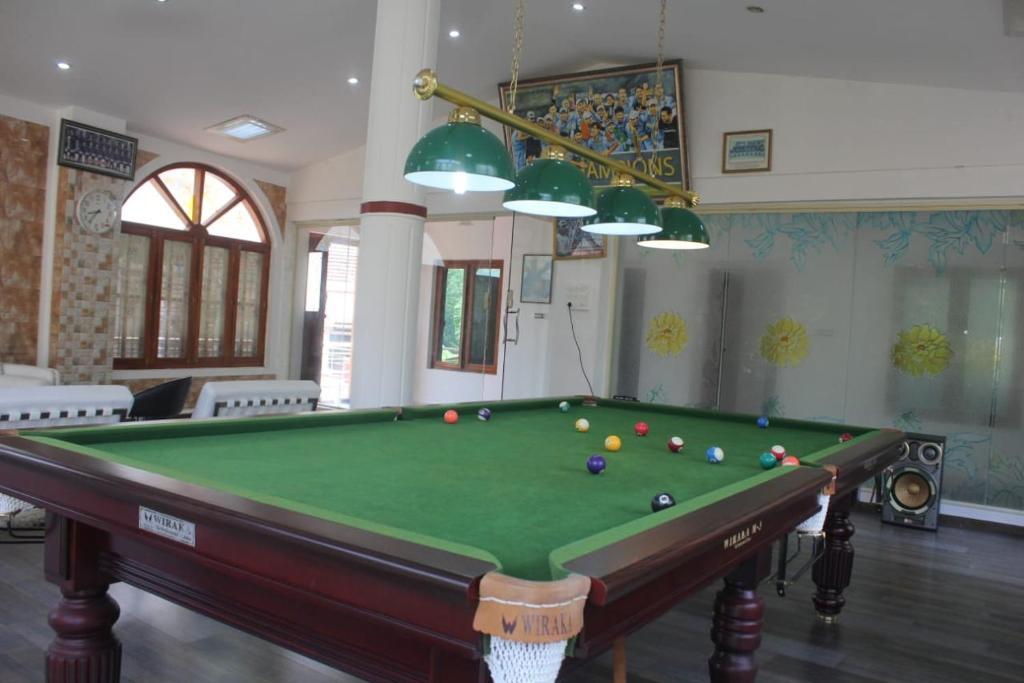 Кушалнагар: The Bat N Ball Homestay - The Rovis Estate by Uthappa, Suntikoppa ,Coorg