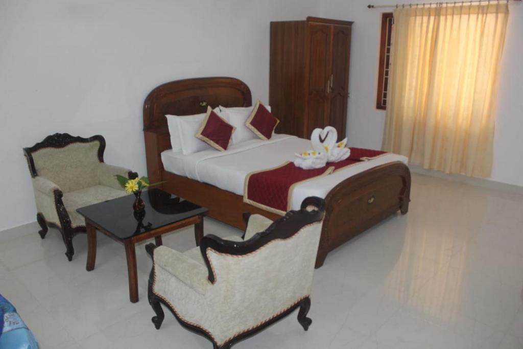 Кушалнагар: The Bat N Ball Homestay - The Rovis Estate by Uthappa, Suntikoppa ,Coorg