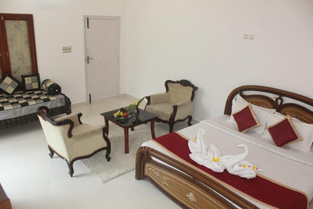 Кушалнагар: The Bat N Ball Homestay - The Rovis Estate by Uthappa, Suntikoppa ,Coorg