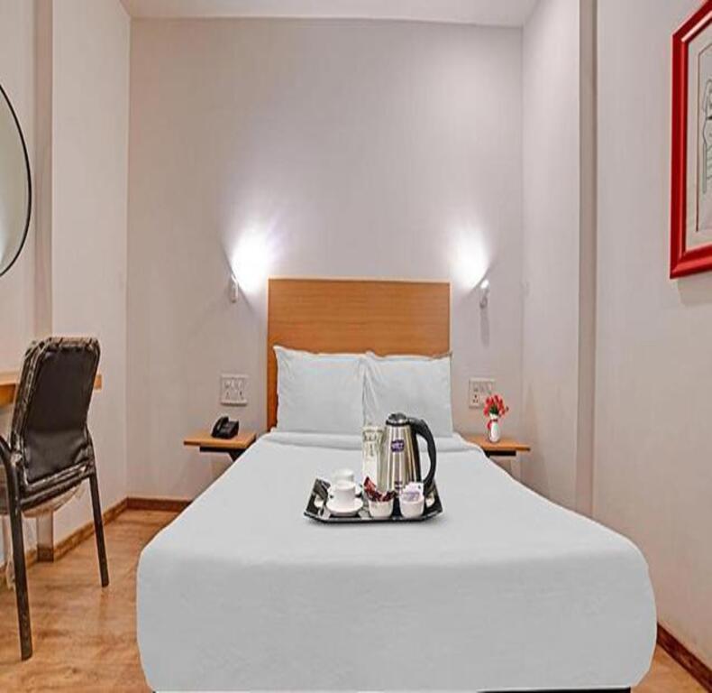 Индаур: Fabhotel Destiny 78