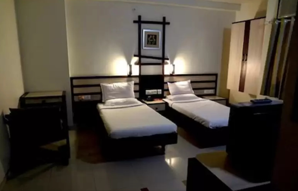 Ахмедабад: Hotel Airport Plaza