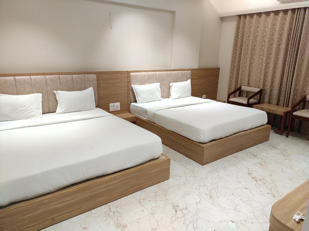 Ширди: Hotel 9 Coin
