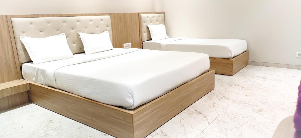 Ширди: Hotel 9 Coin