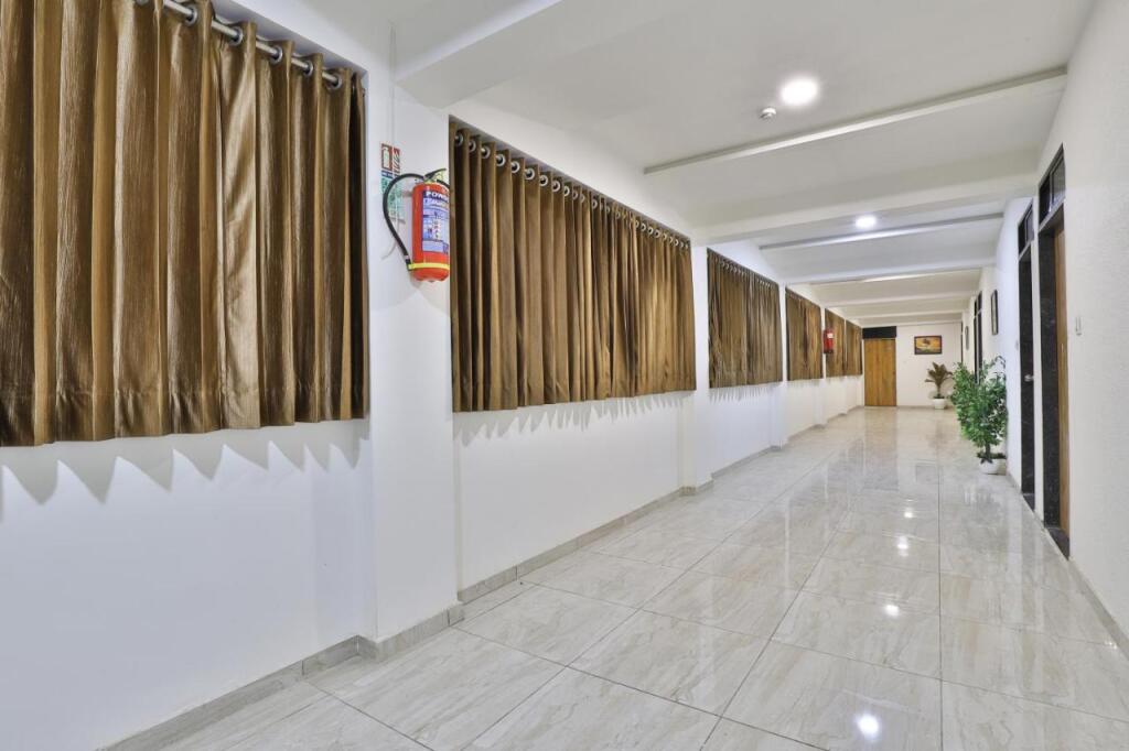 Ахмедабад: Hotel SR Rooms