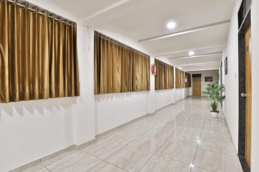 Ахмедабад: Hotel SR Rooms