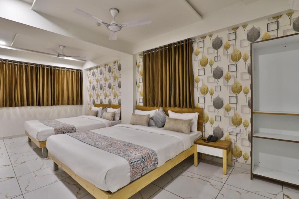 Ахмедабад: Hotel SR Rooms