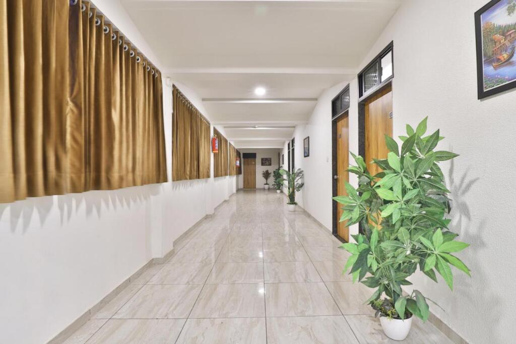 Ахмедабад: Hotel SR Rooms
