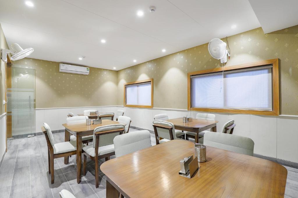 Ахмедабад: Fabhotel Meritus Inn