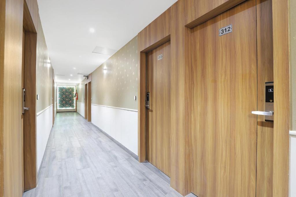 Ахмедабад: Fabhotel Meritus Inn