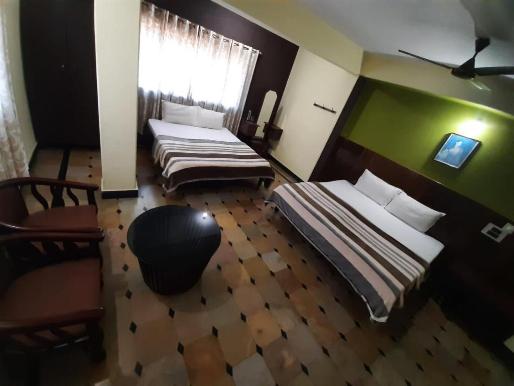 Мадикери: Hotel Caveri Comfort Inn