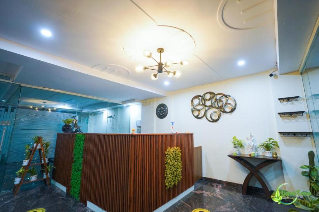 Гуруграм: Lime Tree Hotel Near 32nd Avenue Sector 29 Gurgaon