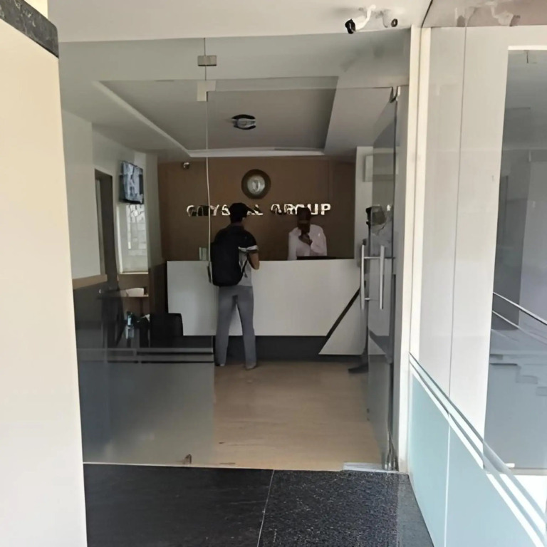 Бангалор: Crystal Inn Hotel