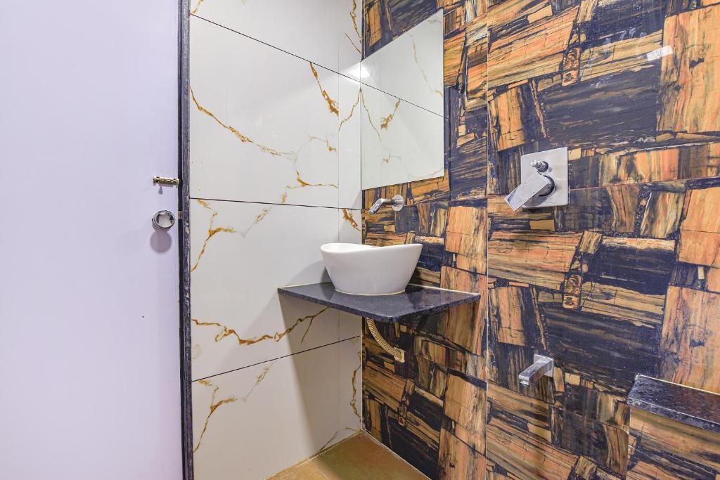 Ахмедабад: Fabhotel New York