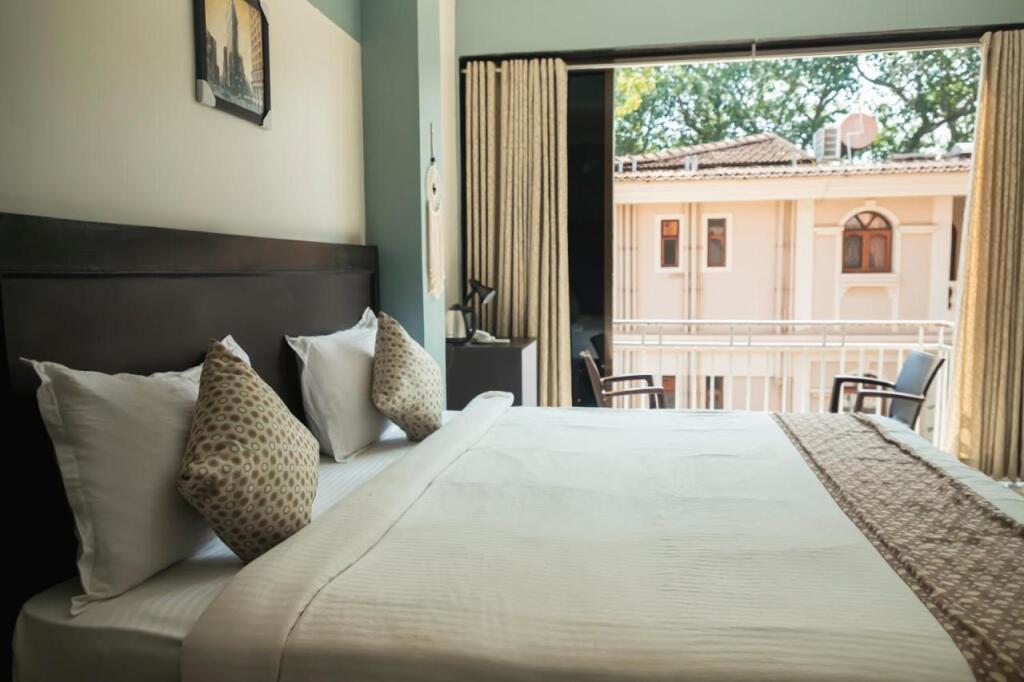 Вагатор: Hotel 7 Sea's Vagator