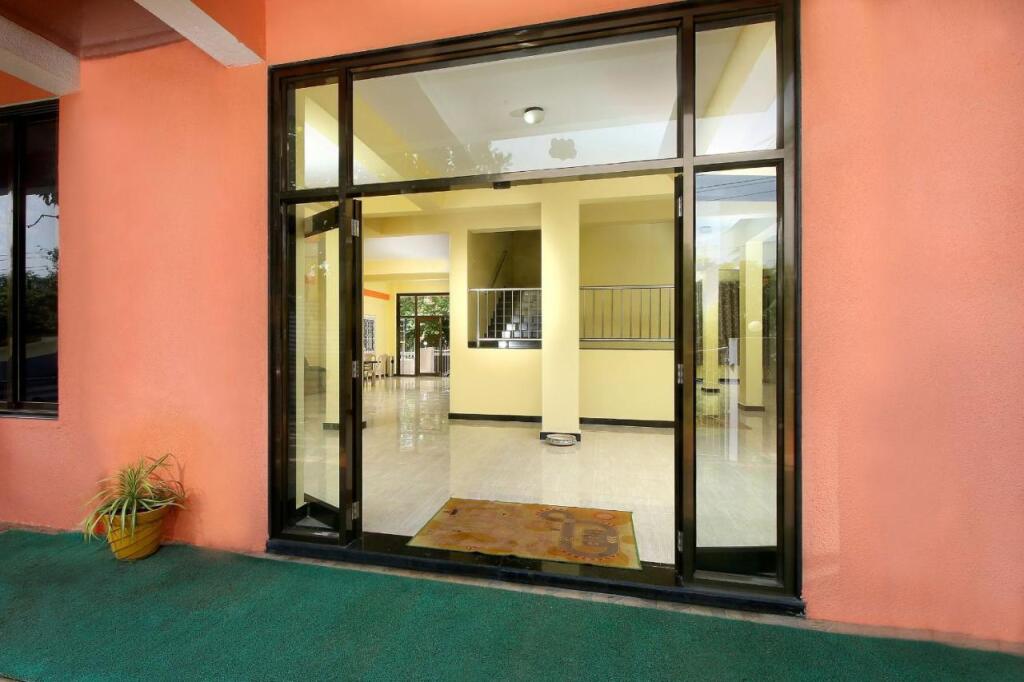 Вагатор: Hotel 7 Sea's Vagator