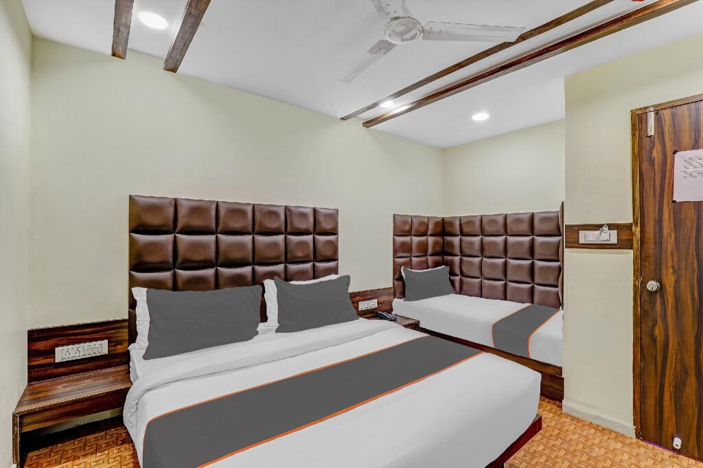 Ахмедабад: Collection O 83963 Hotel Silver Inn