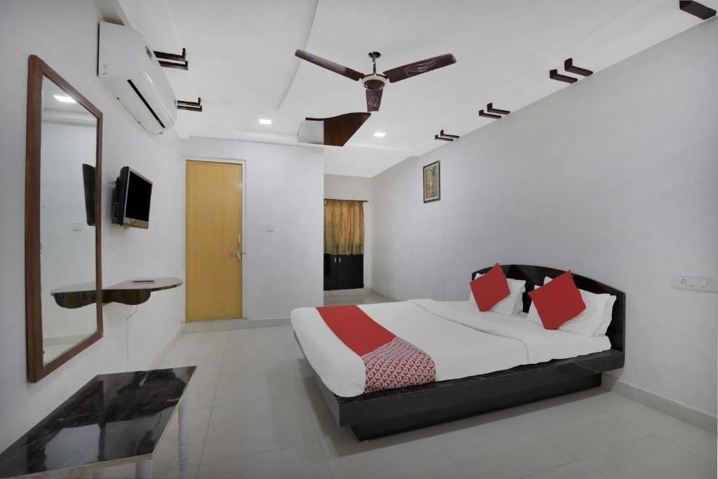 Ахмедабад: OYO Flagship 83069 Hotel Rudra Palace