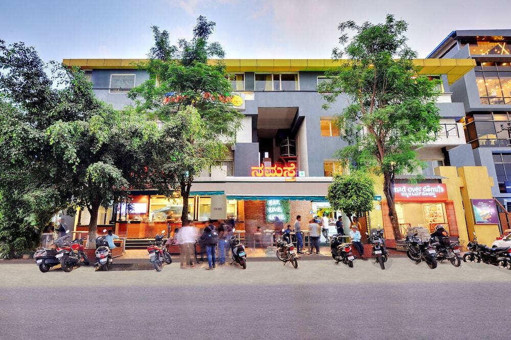 Бангалор: Twin Tulips Hotel