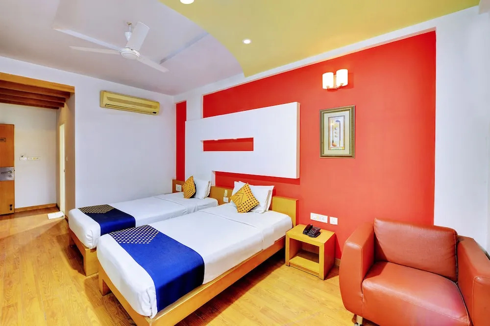 Бангалор: Twin Tulips Hotel