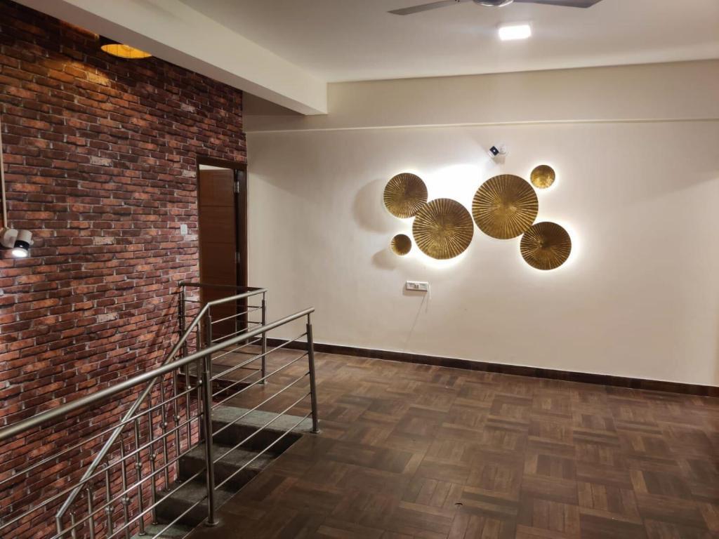 Бангалор: White Lotus By Orbit Hotels