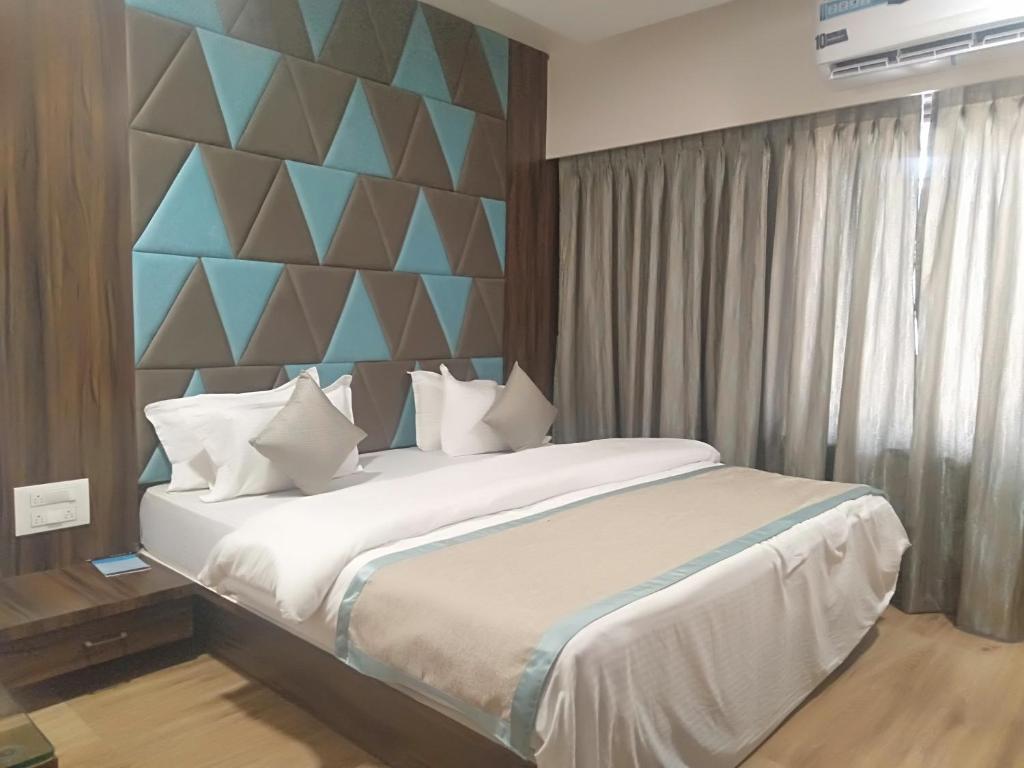 Ахмеднагар: Hotel Shiv Sangram