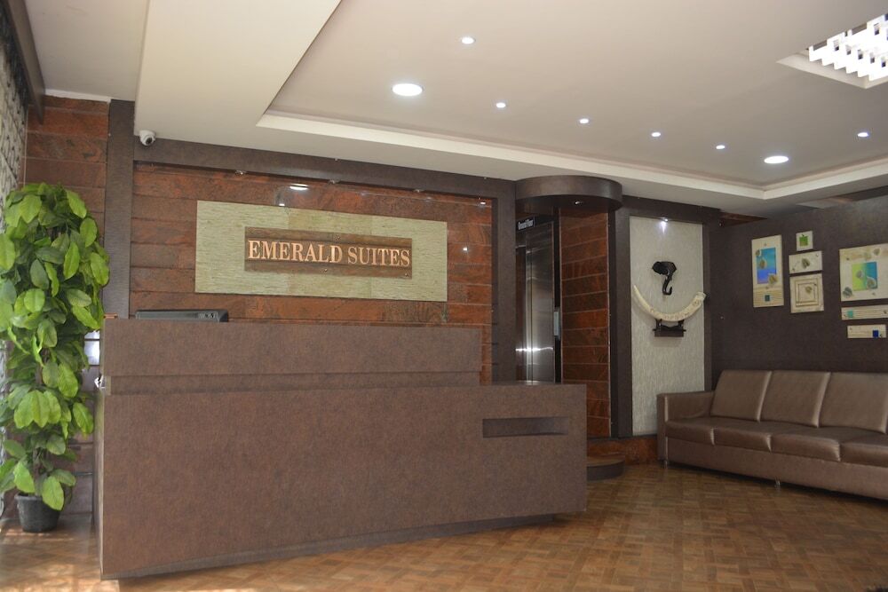 Бангалор: Emerald Suites by Kallate
