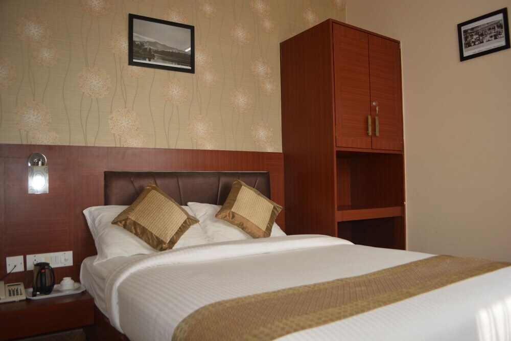 Бангалор: Emerald Suites by Kallate