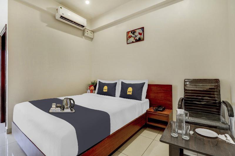 Townhouse Oak Hotel Prime — фото 4