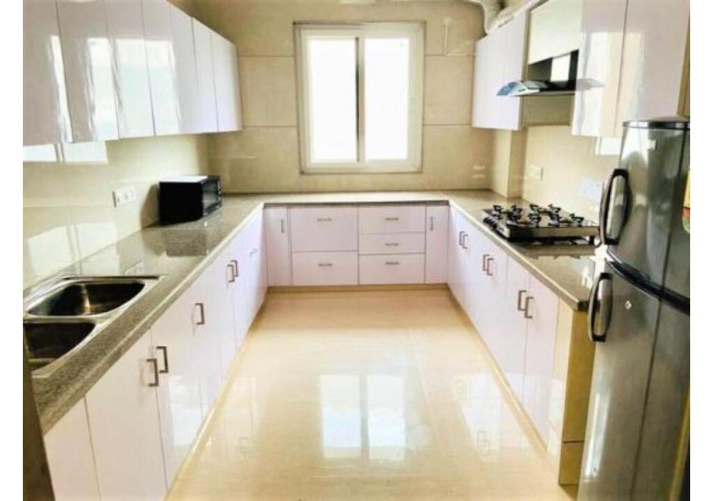 Bluo 1Bhk - Dlf Cybercity, Mg Road - Balcony, Lift — фото 2