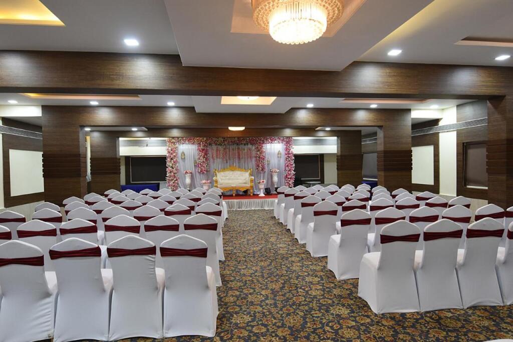 Пимпри-Чинчвад: Kyriad Hotel Chinchwad by OTHPL